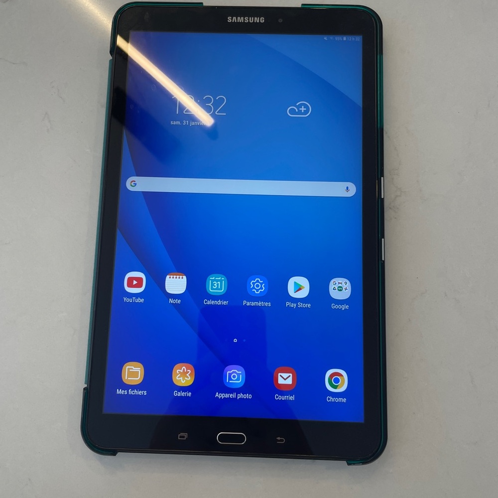 Samsung Tablet - Black and Teal Cover